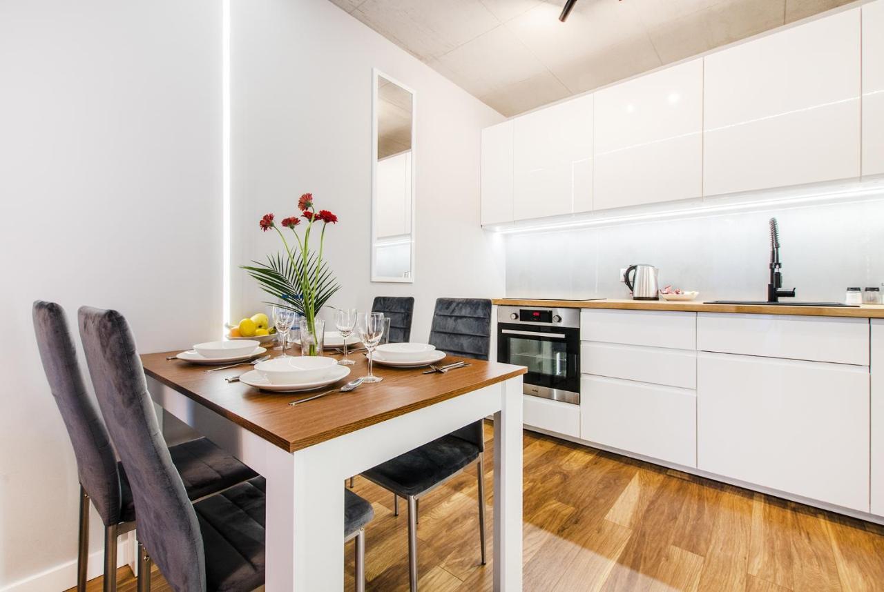 Smart Rental Management Apartments - City Center Breslau Exterior foto